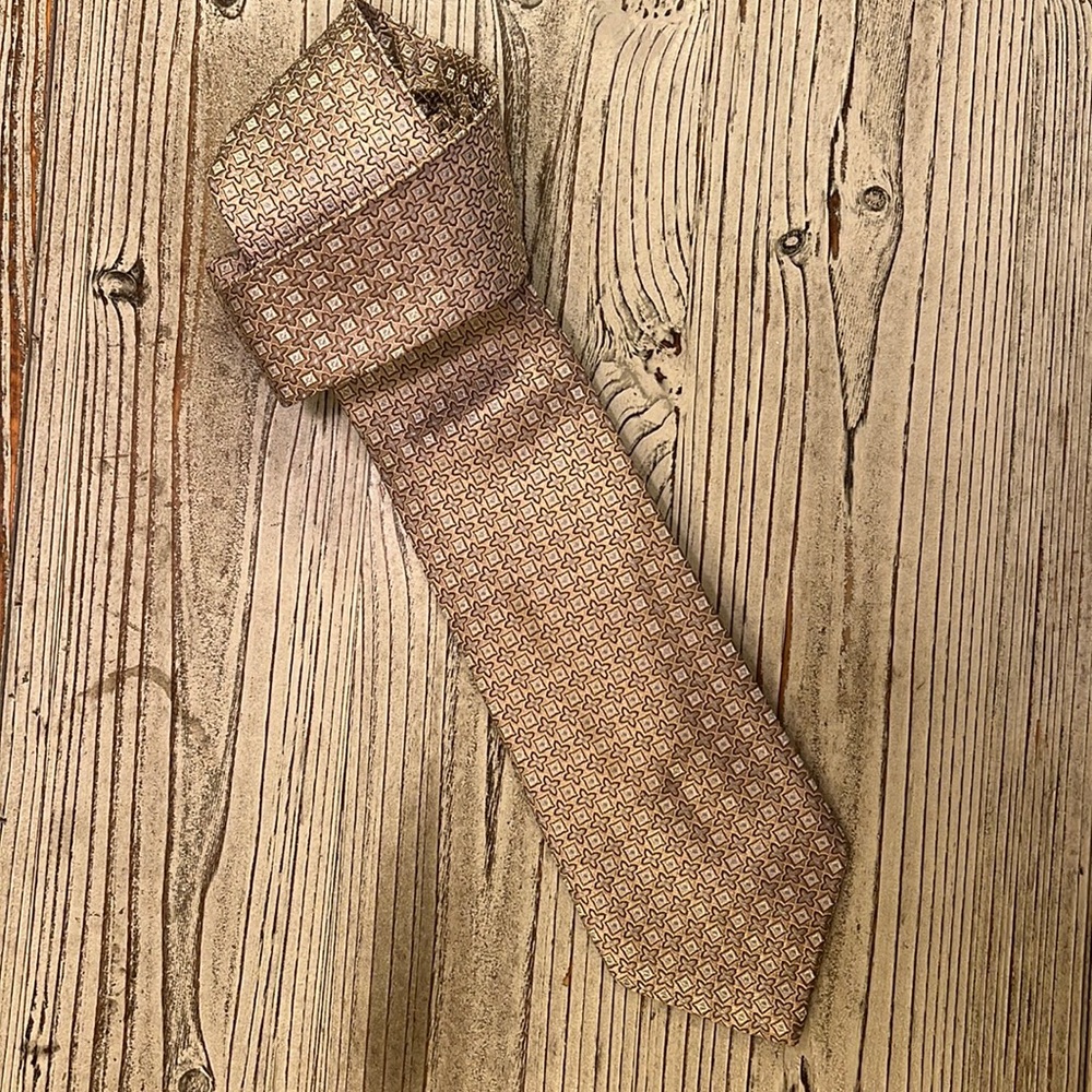 Dress tie